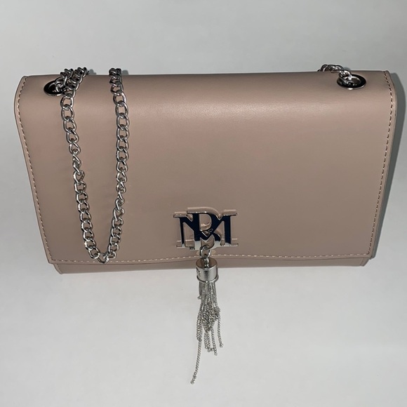 Badgley Mischka Handbags - Women’s Metal Fringe Vegan Leather Purse BADGLEY MISCHKA Taupe
